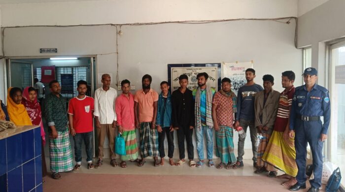আখাউড়ায় পুলিশের অভিযানে গ্রেপ্তার ১৪ ।। বাংলার সংবাদ