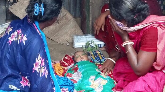 চাটমোহরে বড়াল নদীর কচুরিপানার উপর থেকে ভাসমান অবস্থায় ৫ মাস বয়সি শিশুর মরদেহ উদ্ধার