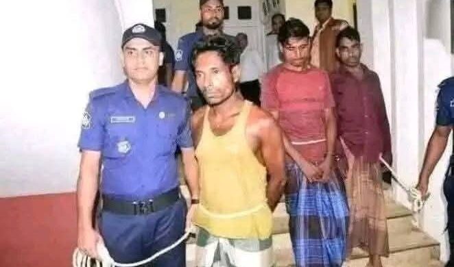 পদুয়া ও লোহাগাড়ায় নতুন ডাকাত চক্রের তৎপরতা: শিশু ও নারীর কণ্ঠে কৌশলী ফাঁদ, এলাকাবাসীকে সতর্ক থাকার আহ্বান