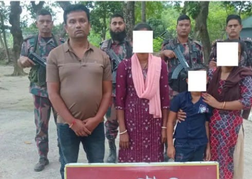 ভারতীয় মানব পাচারকারীসহ ৩ জন নারী-শিশু আটক করেছে ৫৮ বিজিবি