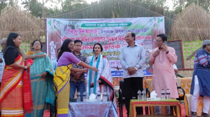 খাগড়াছড়ি সদরস্থ উপজেলার ঠাকুরছড়া নতুন বাজার মাঠ প্রাঙ্গণে ত্রিপুরা জনগোষ্ঠীর প্রধান সামাজিক উৎসব “বৈসু” উপলক্ষে বলিখেলা, পুরষ্কার বিতরণ ও সাংস্কৃতিক অনুষ্ঠান অনুষ্ঠিত