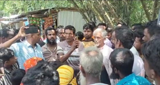 চরফ্যাশন নুরাবাদ ইউনিয়নে বৌবাজার ঘাট নিয়ে চৌধুরী মাঝিকে নির্যাতনের অভিযোগ