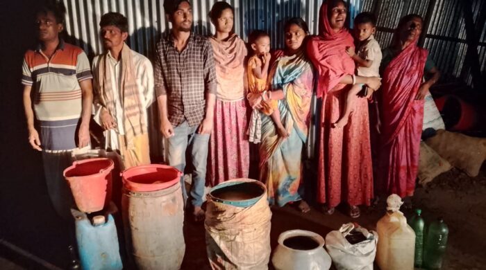 ৯৬ লিটার বাংলা মদসহ ৭জন গ্রেফতার