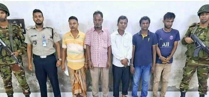 গাইবান্ধা সদর উপজেলায় মাদক সেবনের সময় সেনাবাহিনীর হাতে আটক একাধিক ব্যক্তি