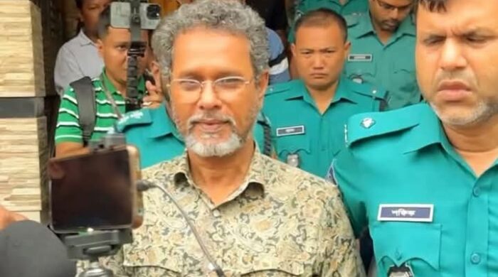 গাইবান্ধা গোবিন্দগঞ্জ উপজেলা আওয়ামী লীগের সহ-সভাপতি এ্যাডঃ নূরুল হুদা ঢাকায় আটক