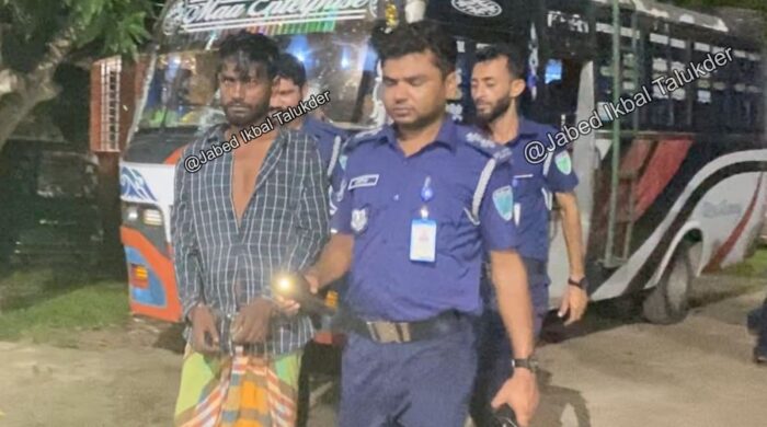 নবীগঞ্জে চলন্ত বাসে কলেজছাত্রীকে ধর্ষণ: চালক গ্রেপ্তার, হেলপার পলাতক