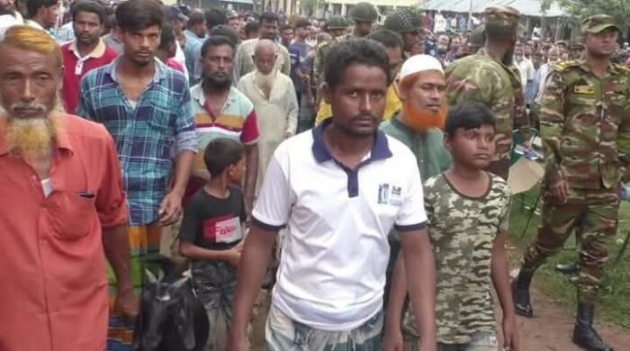 গাইবান্ধার গোবিন্দগঞ্জে অবৈধ ভাবে বসানো দুটি কোরবানির পশুর হাট যৌথ বাহিনীর অভিযানে বন্ধ ঘোষণা